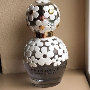 Marc Jacobs Daisy Dream Perfume-SOLD